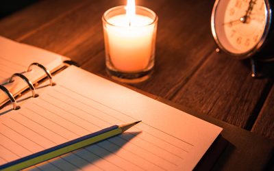 7 Tips for Creating a Journaling Space That Attracts Peace and Positive Energy